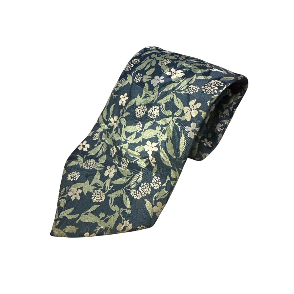 613. Rare HANAE MORI Necktie - Elevate Your Style!